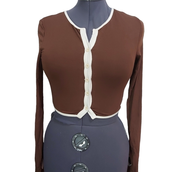Jocacy Cropped Long Sleeve Top Size Med - Picture 4 of 8